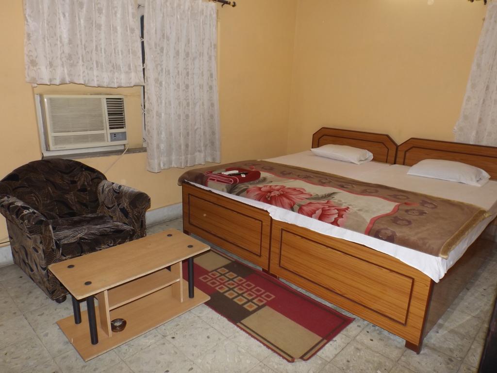 Aakash Ganga Holidays Hotel Kolkata Exterior photo